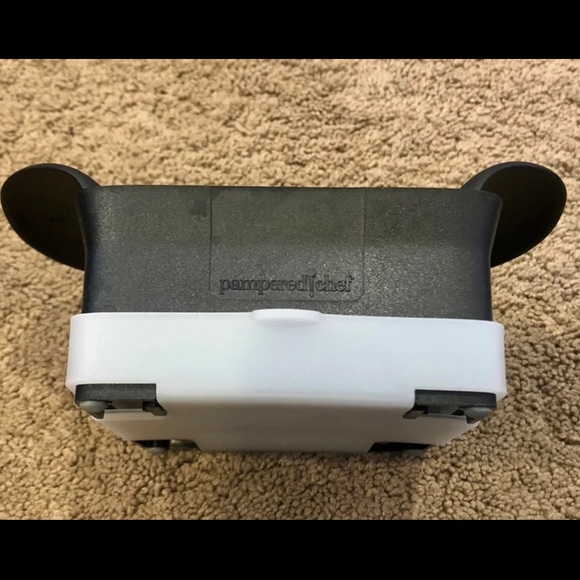 Pampered Chef Quick Slice - Picture 3 of 3